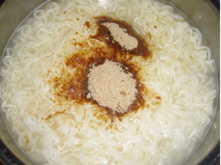 【東洋水産】マルちゃん ダブルラーメン みそ