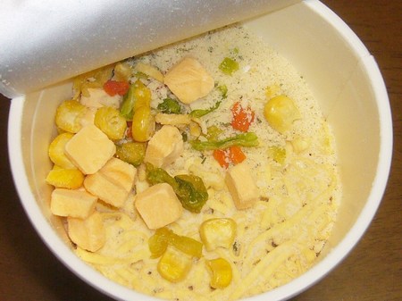 【NISSIN〔日清食品〕】CUP NOODLE CHEESE POTAGE チーズポタージュヌードル チーズ星人15th ANNIVERSARY