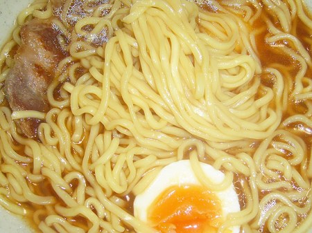 マルちゃん・正麺（せいめん）醤油味