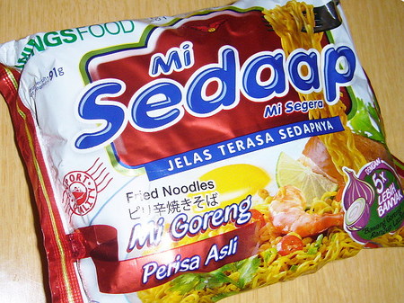 WINGSFOOD・Mi Sedaap インドネシア風焼きそば